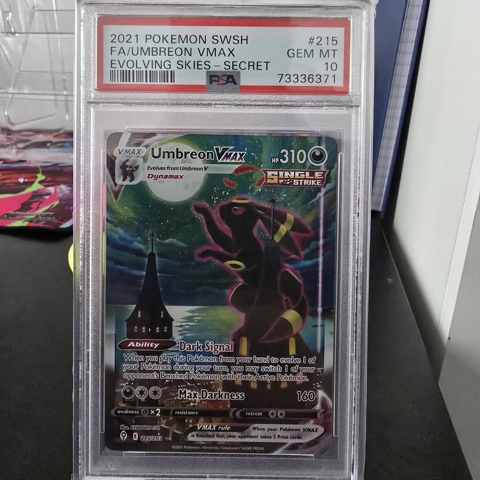 Umbreon VMAX 215/203 Secret Rare Alt Art PSA 10 Moonbreon